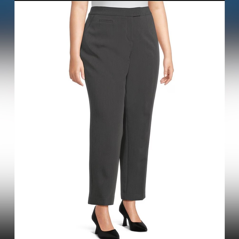 Investments II 5th Avenue  Black Straight Leg slacks
